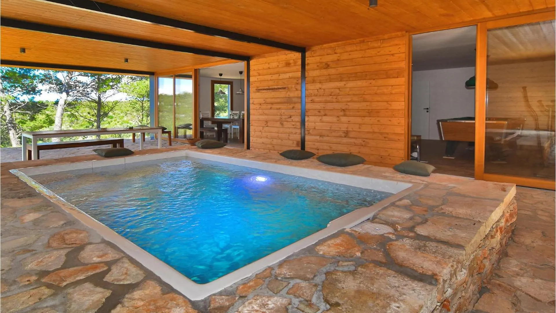 Stunning Home In Dragove With House Sea View 0*,