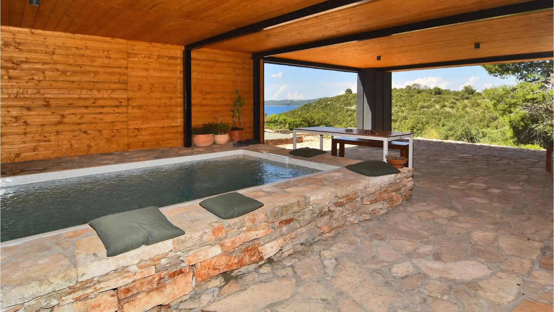 Stunning Home In Dragove With House Sea View